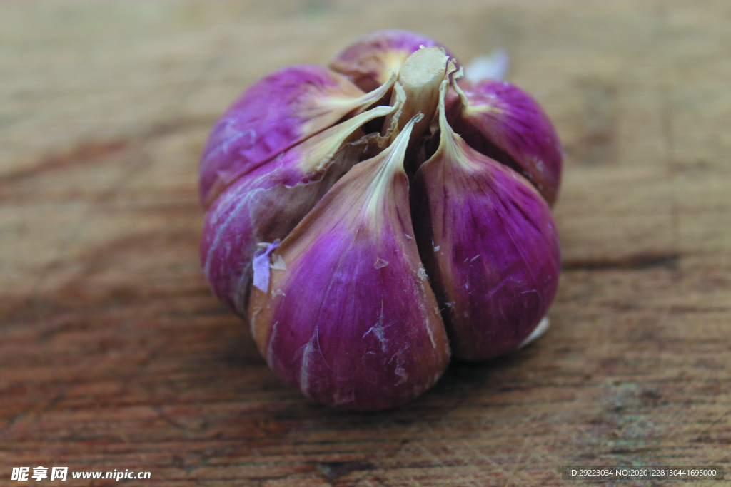 蒜瓣 大蒜 红蒜