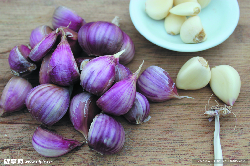 蒜瓣 大蒜 红蒜