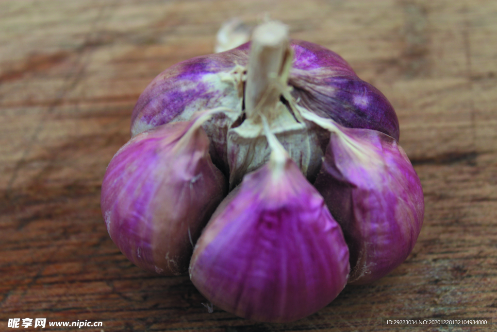 蒜瓣 大蒜 红蒜