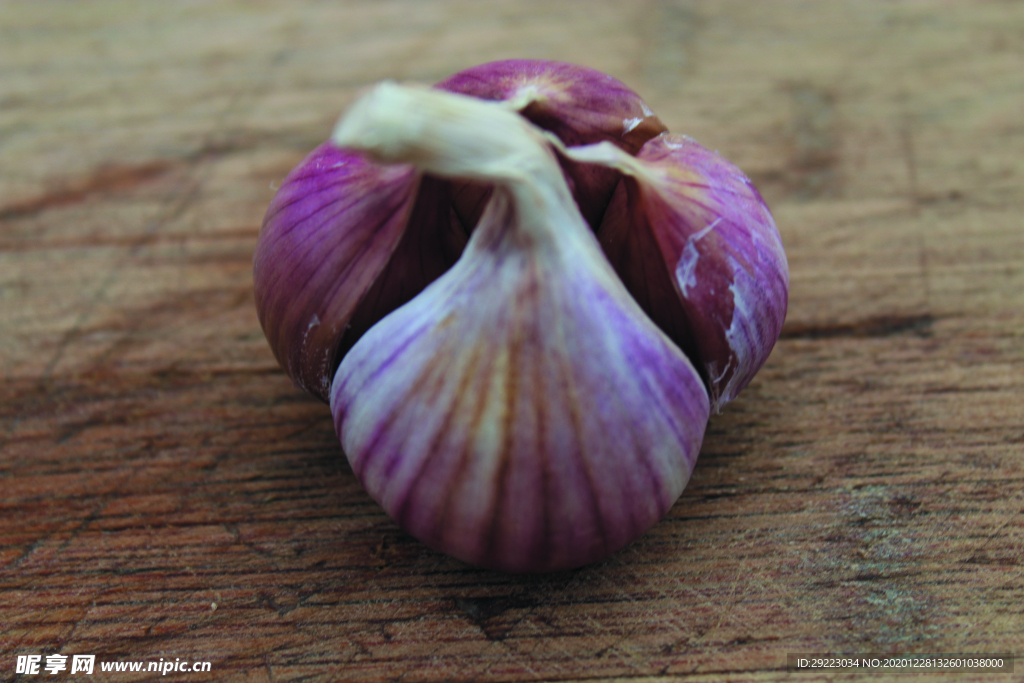 蒜瓣 大蒜 红蒜