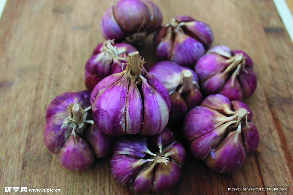 蒜瓣 大蒜 红蒜