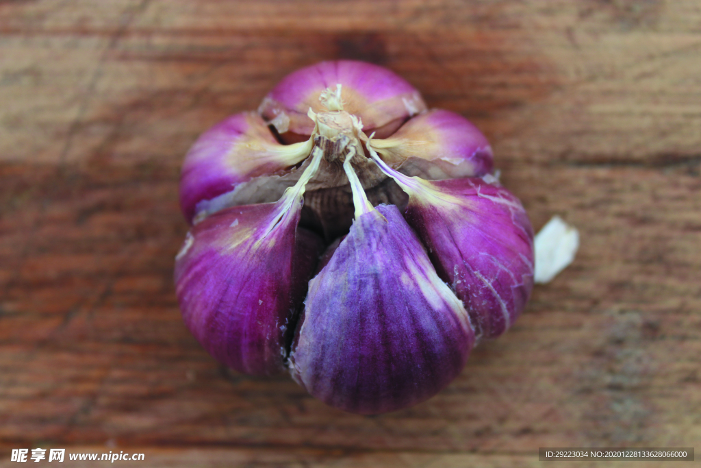 蒜瓣 大蒜 红蒜