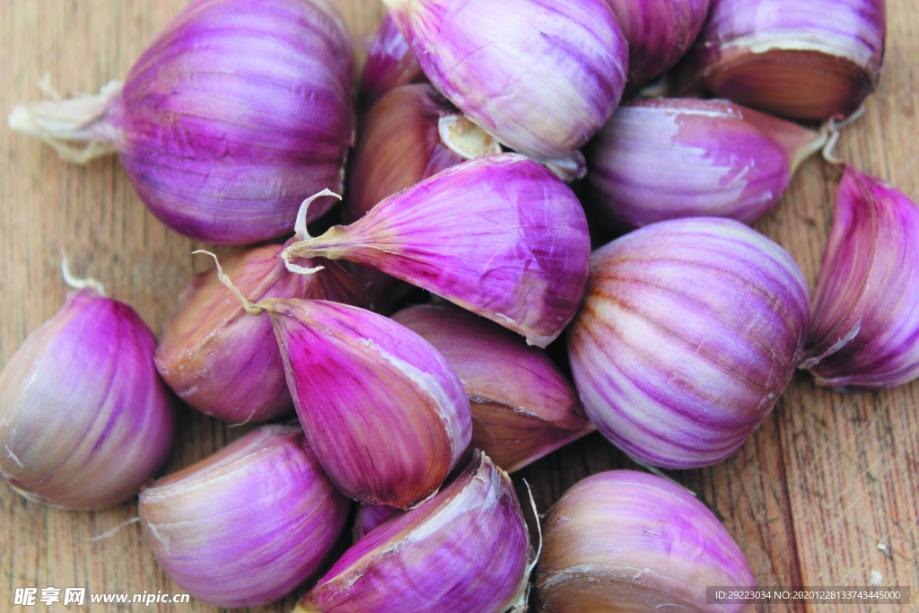 蒜瓣 大蒜 红蒜