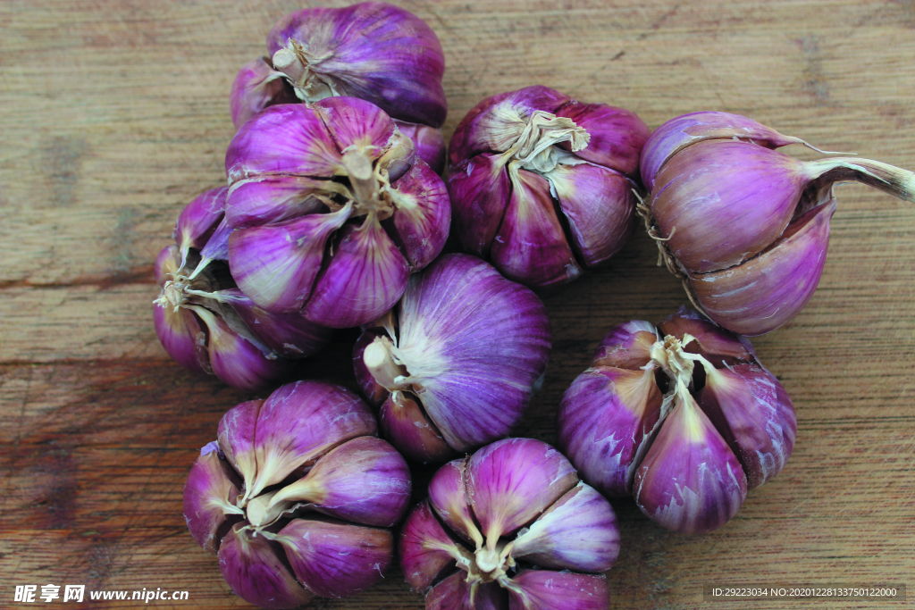 蒜瓣 大蒜 红蒜