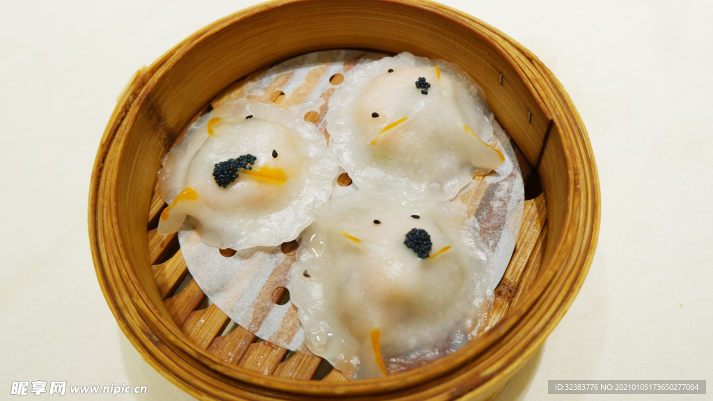 黑松露酱笼虾饺