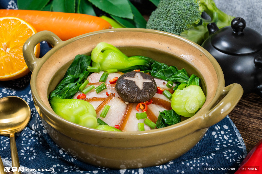 腊肉砂锅美食食材背景素材