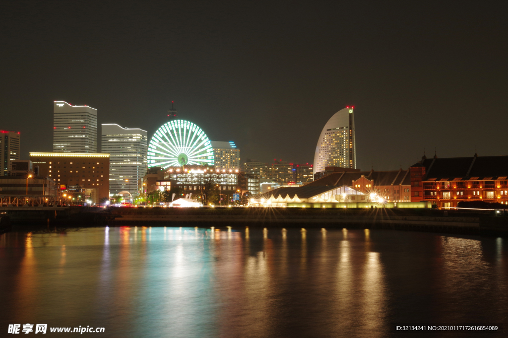 海边城市 摩天轮