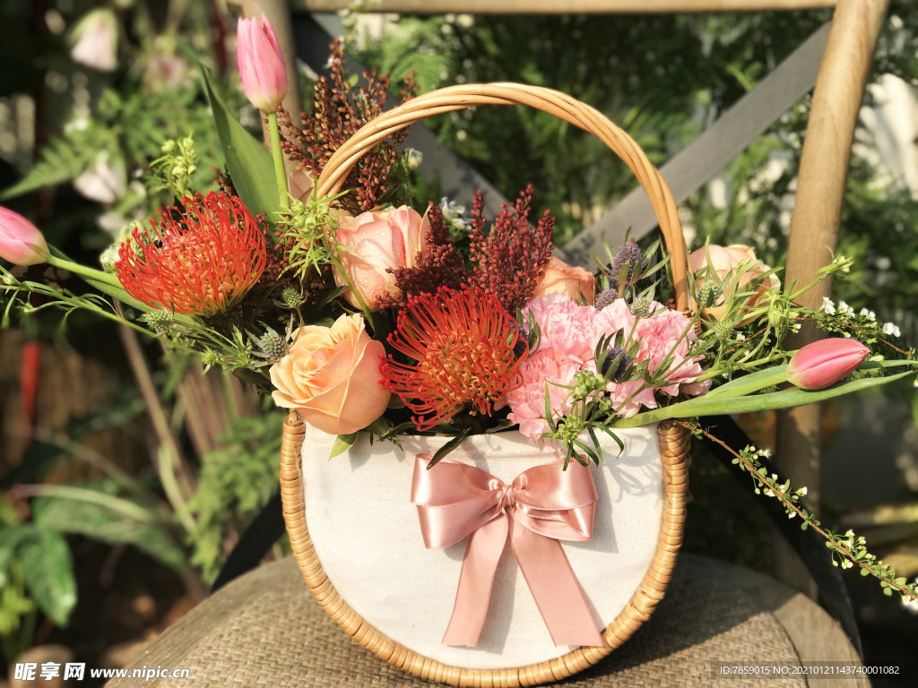 藤编花篮 鲜花花篮