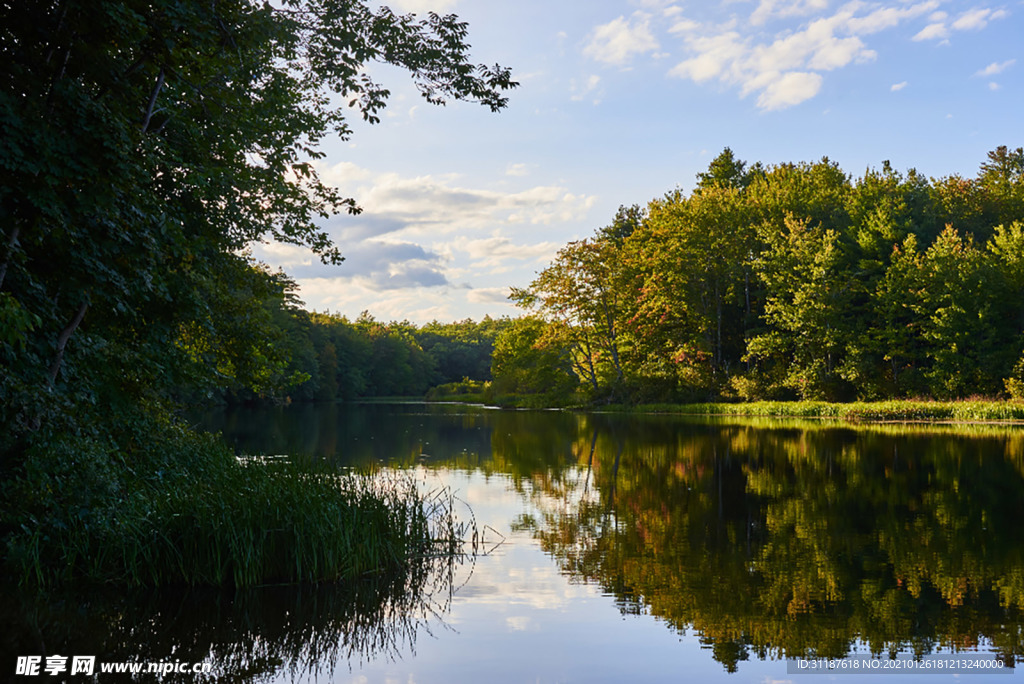 山水风景蓝天白云
