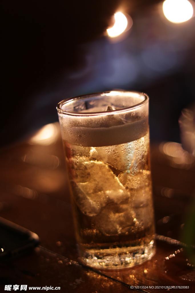 啤酒