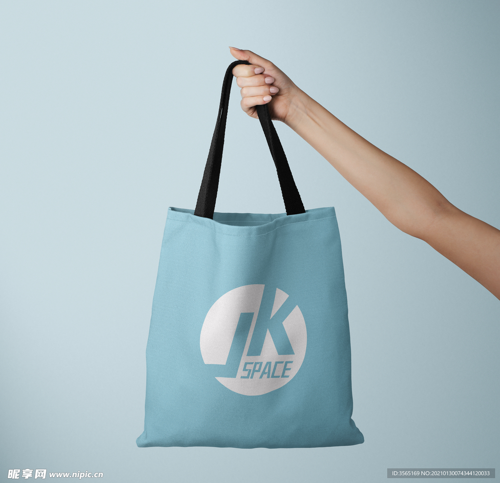 超市购物手提袋样机PSD模板