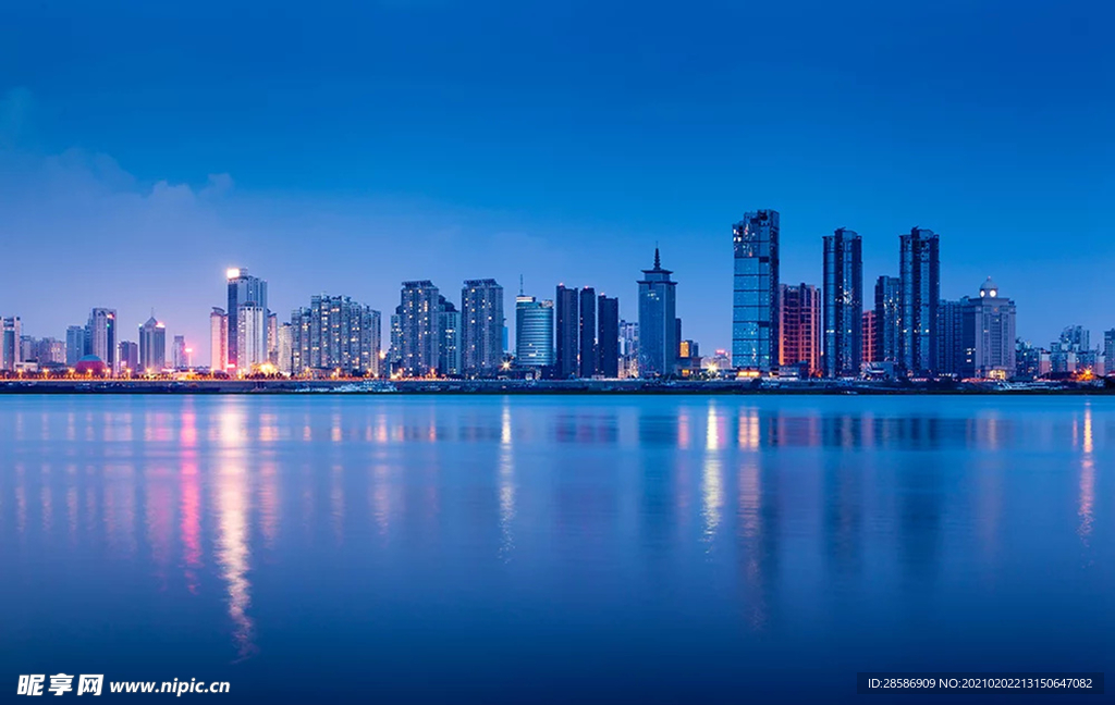 城市