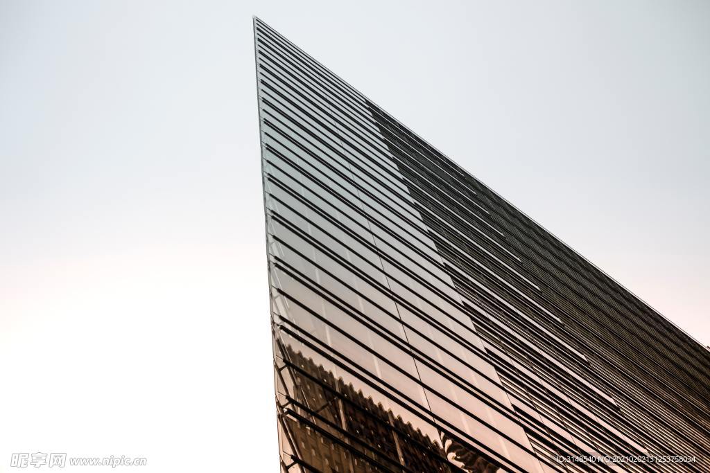 城市建筑玻璃幕墙大厦