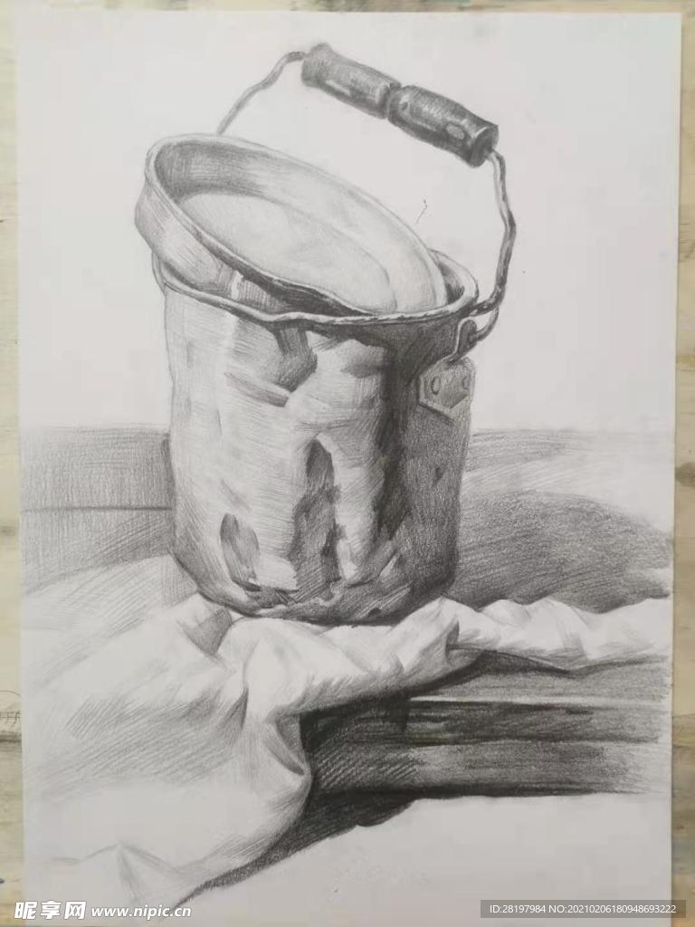 素描水桶