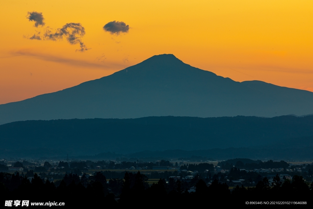 山