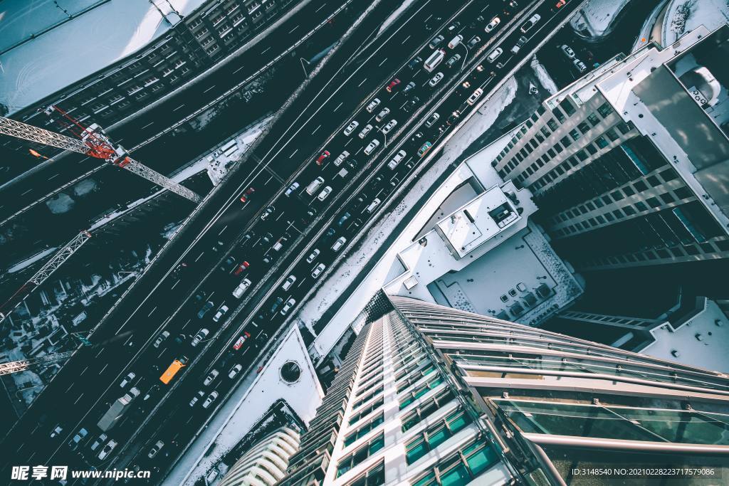 俯瞰城市道路汽车