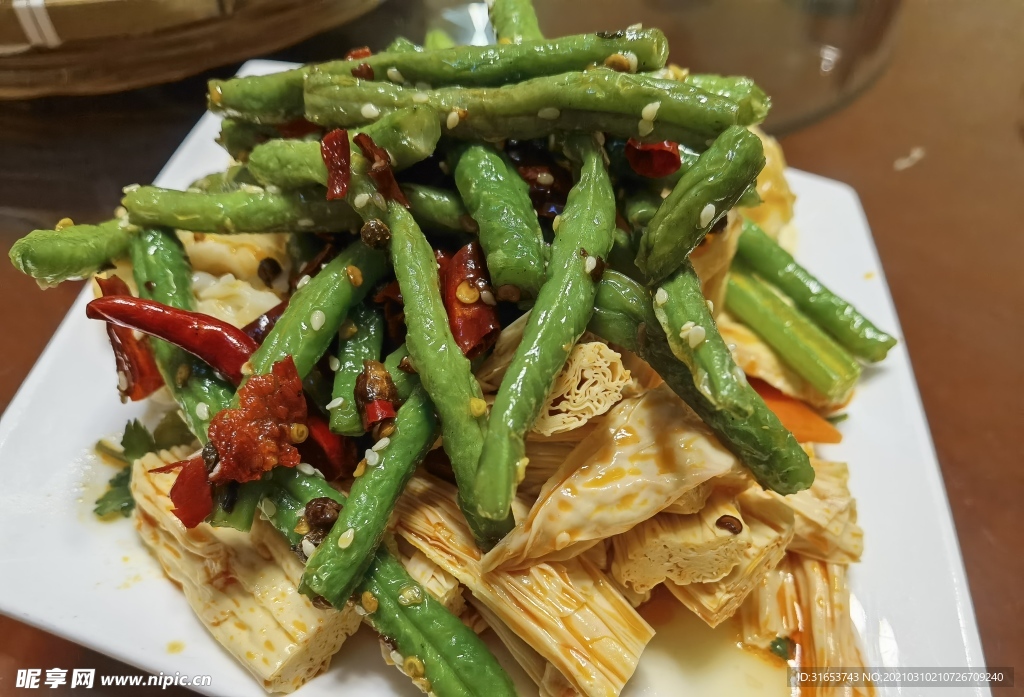 干煸四季豆  凉拌腐竹