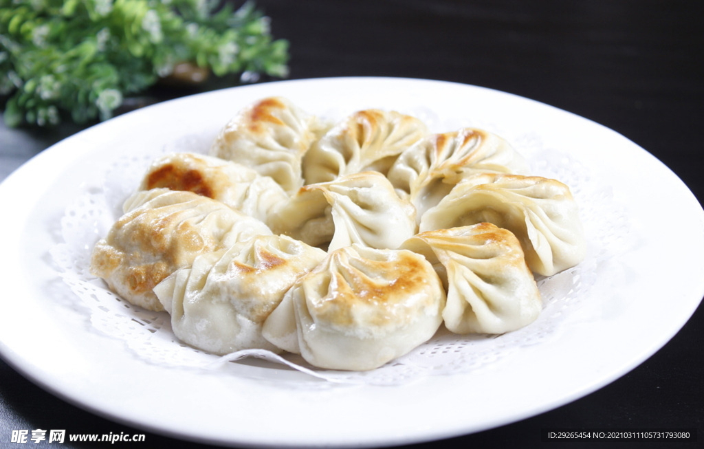 包饺子