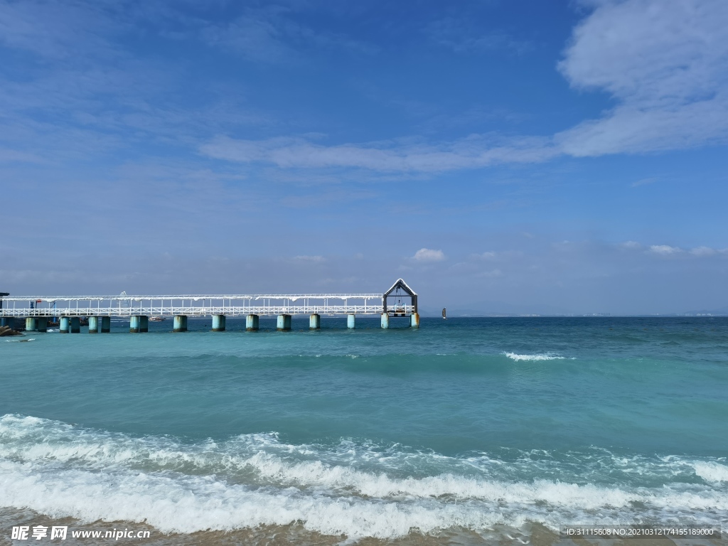 碧海蓝天