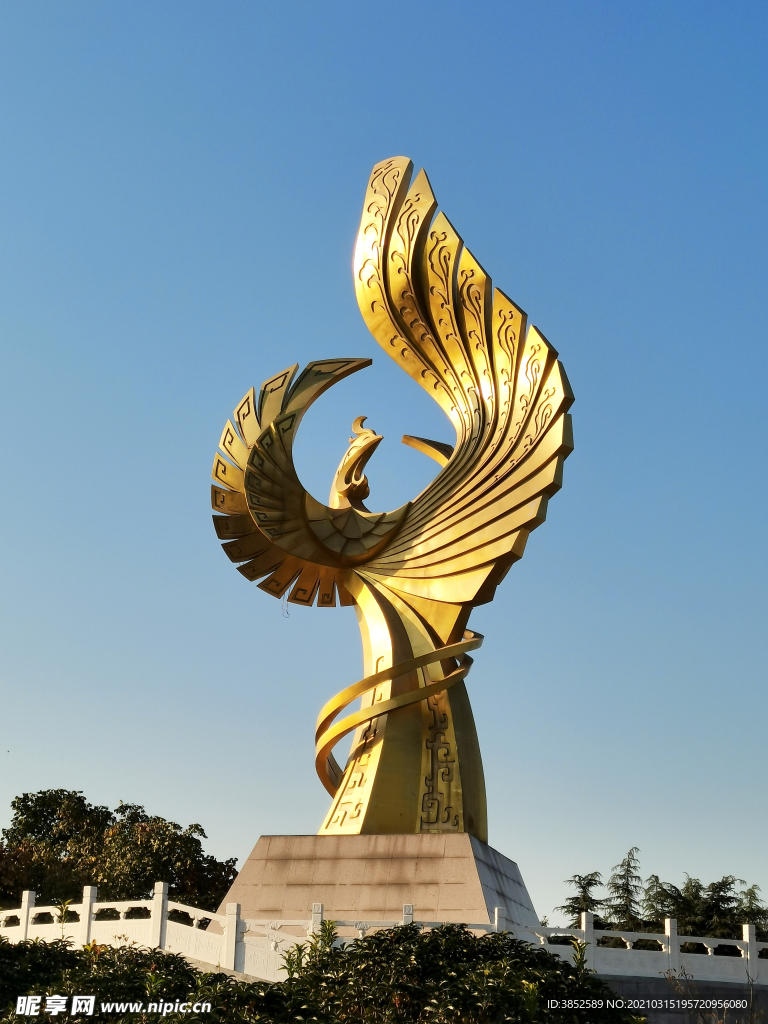 临沂东夷凤凰雕塑