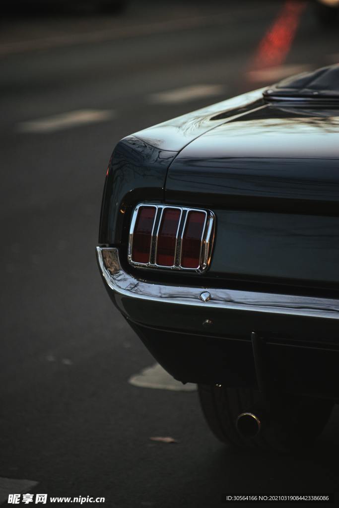 轿车前灯街道户外背景素材