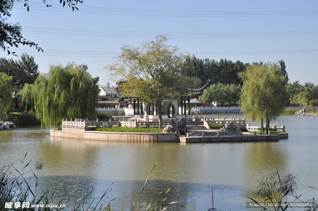 北京绿洲水乡度假村人工湖景观