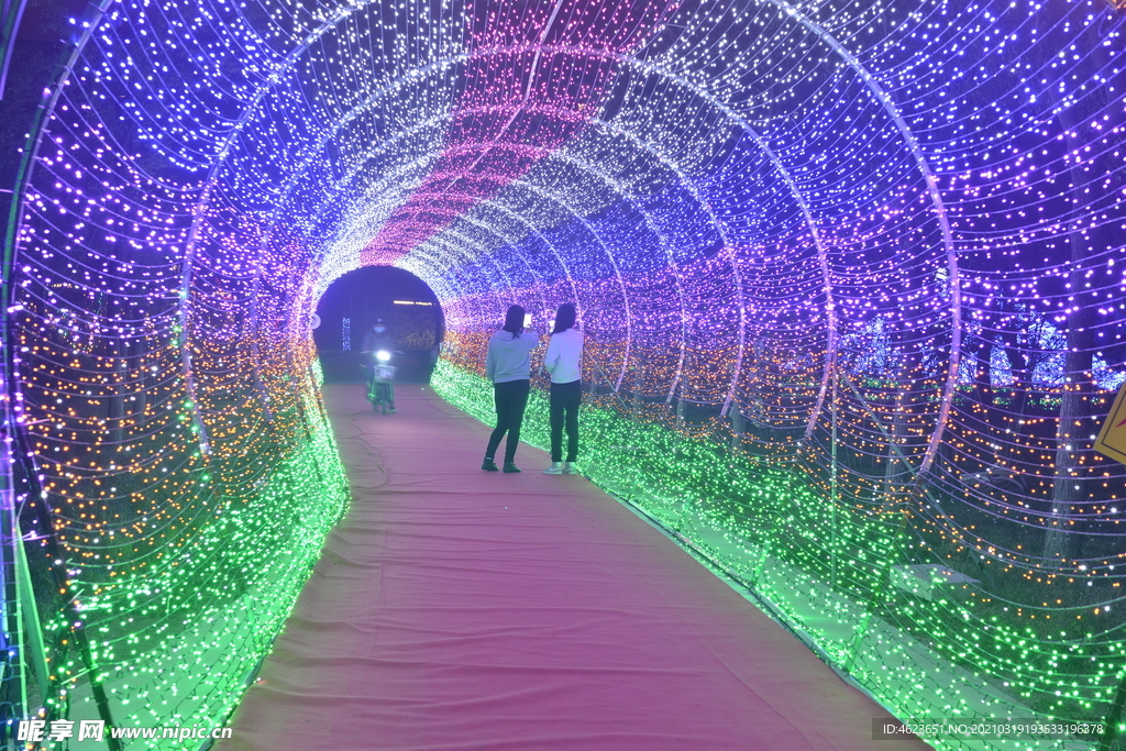室外灯光节之时光隧道