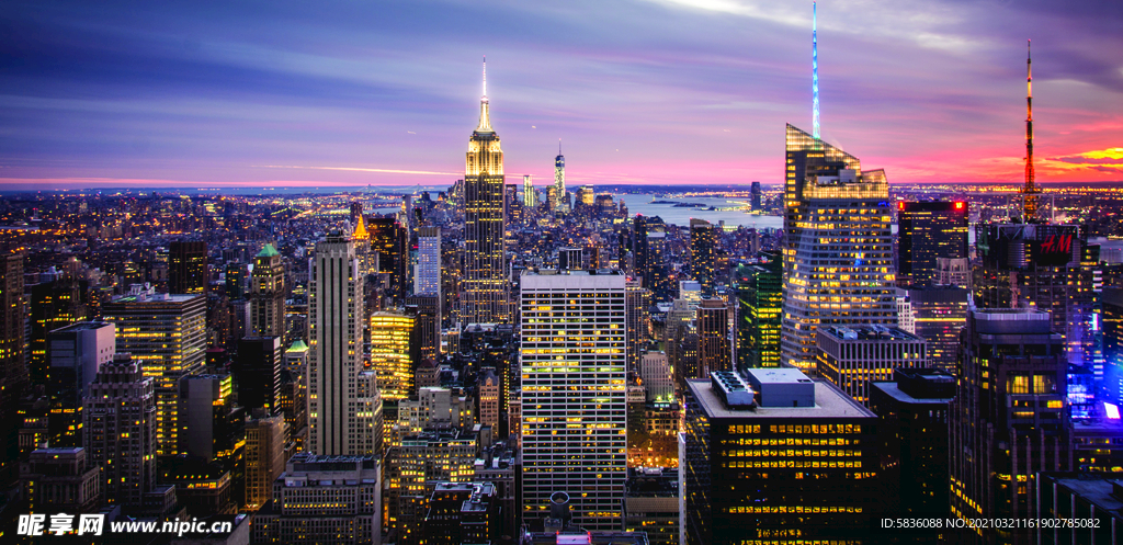 纽约曼哈顿高空视角城市夜景