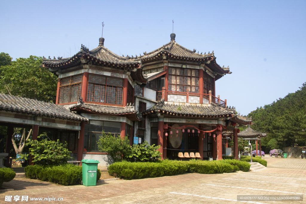 亭台楼阁