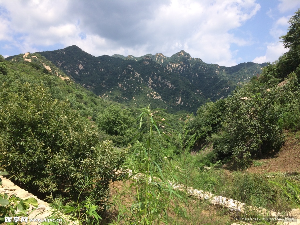 蓝天白云青山图2