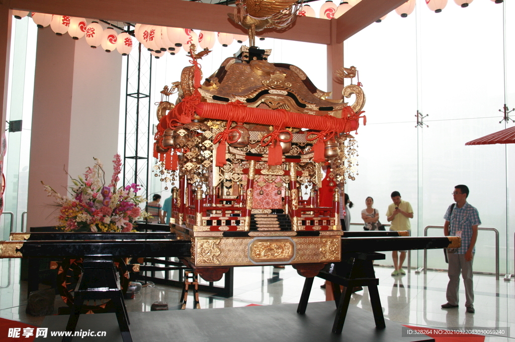 花轿黄金甲