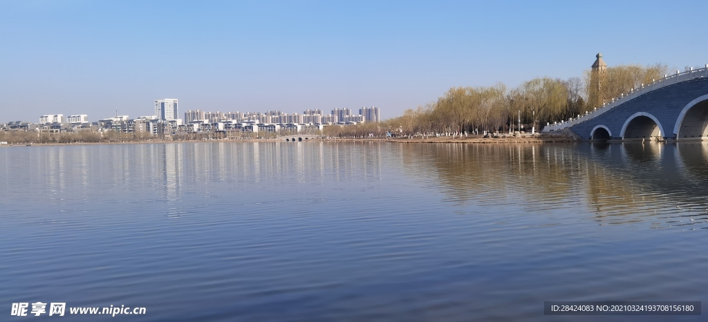 湖