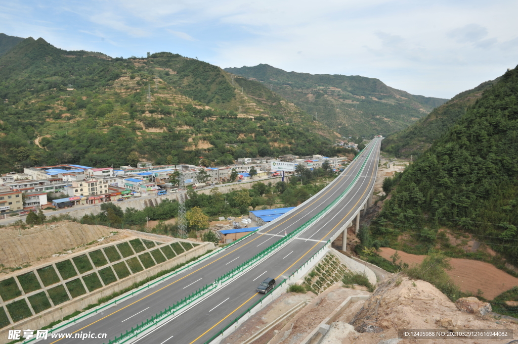 十堰至天水高速公路（甘肃段）