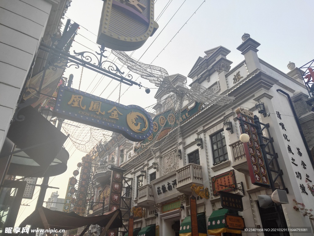 老上海旧时光复古街景电影小镇