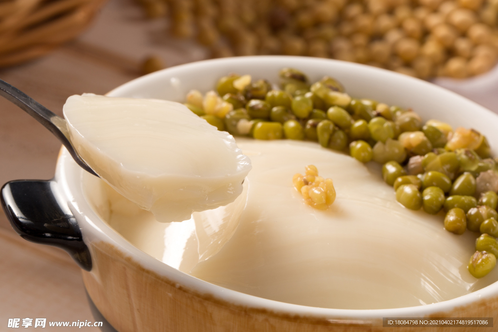 绿豆养颜豆花