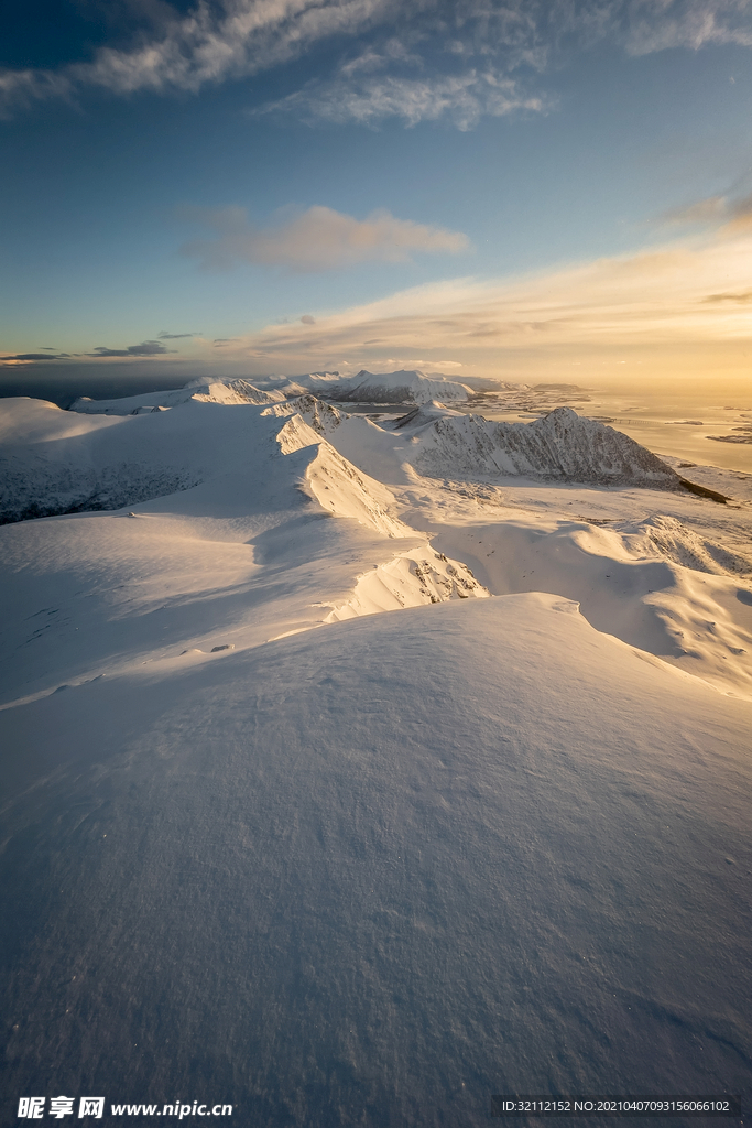 雪山山顶