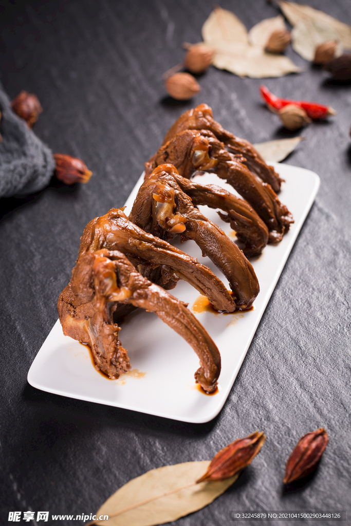 鸭架子  鸭锁骨  鸭骨架