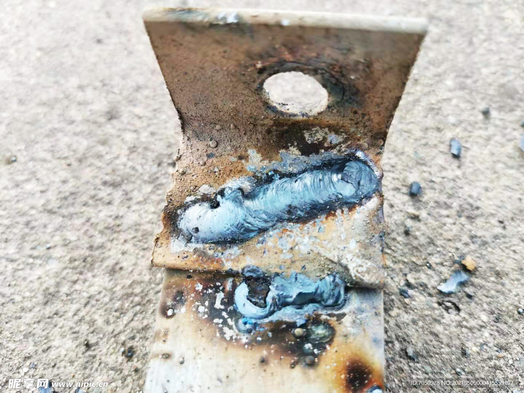 电焊气割鱼鳞焊