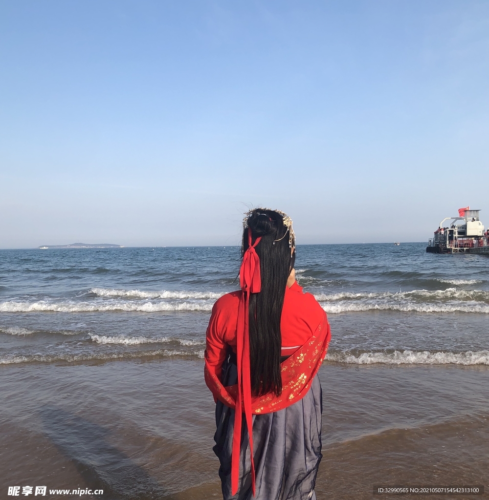 面朝大海，春暖花开