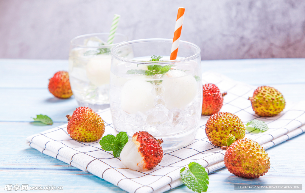 夏日解暑荔枝冰饮