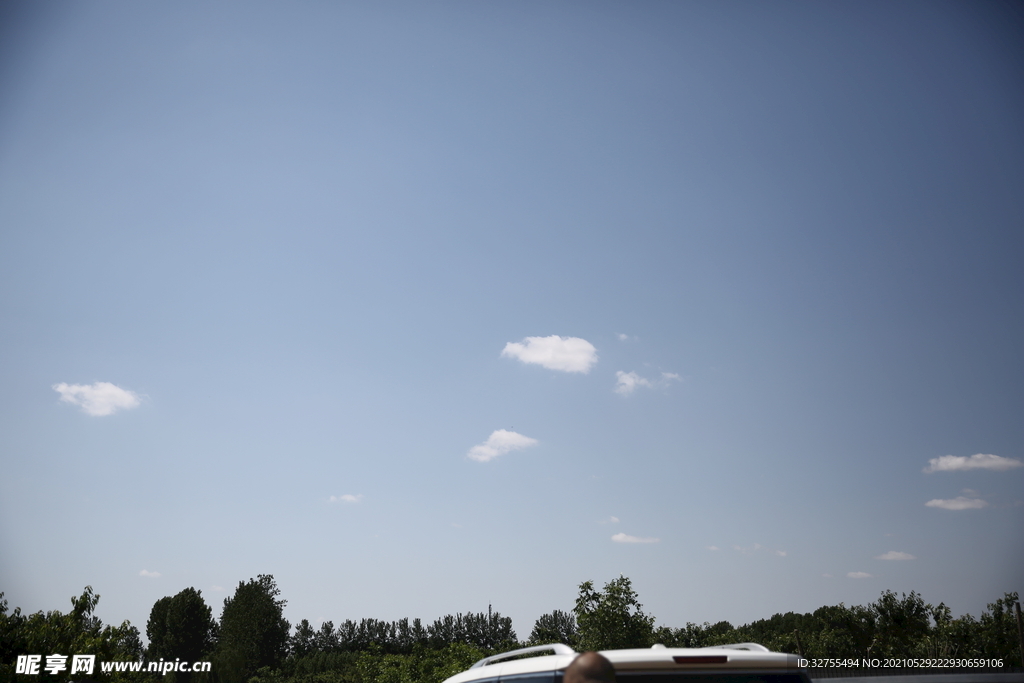 天空