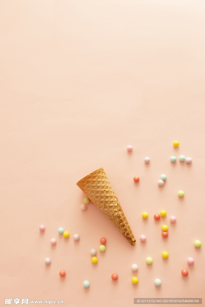 巧克力豆和甜筒