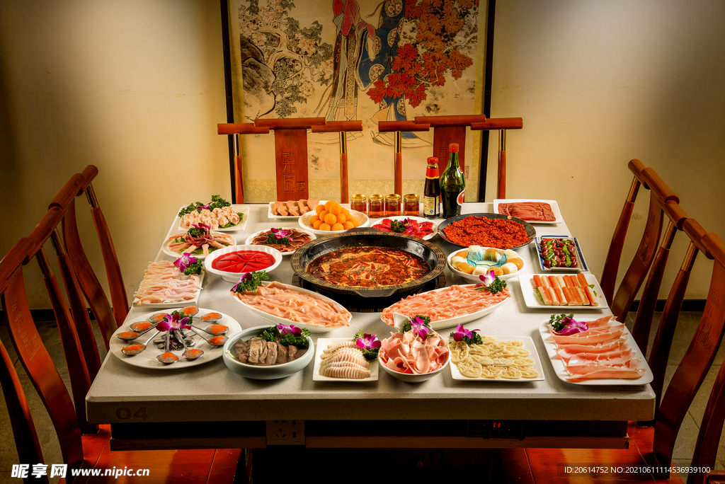 丰盛的火锅晚宴美食