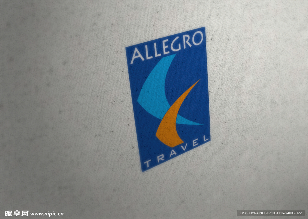 浅色墙上上特色logo样机展示