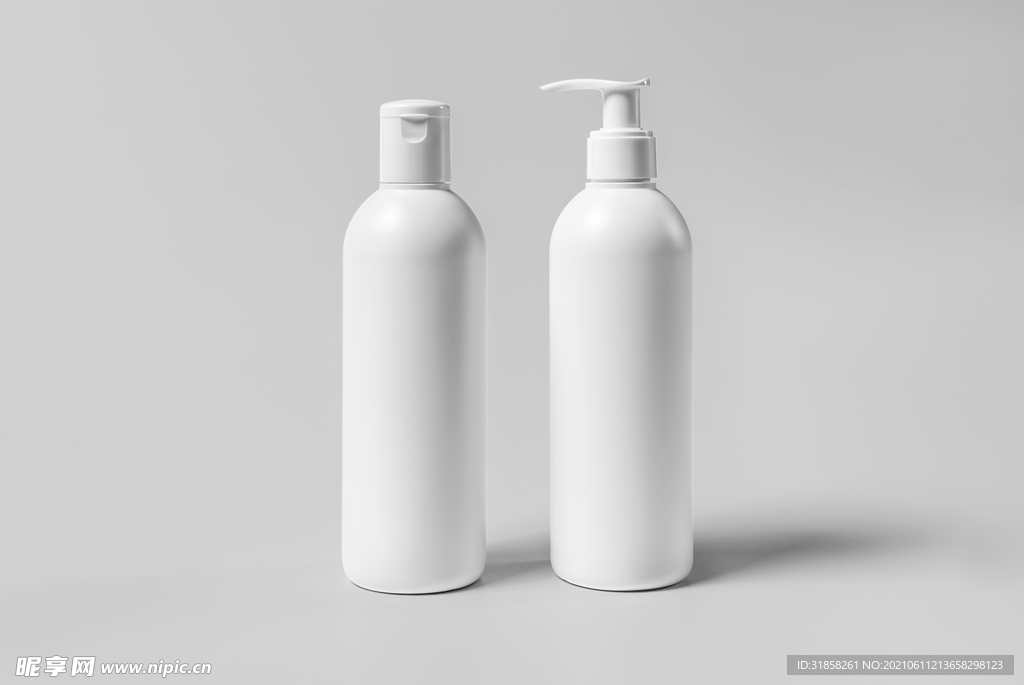 简约背景护肤品瓶子的样机展示