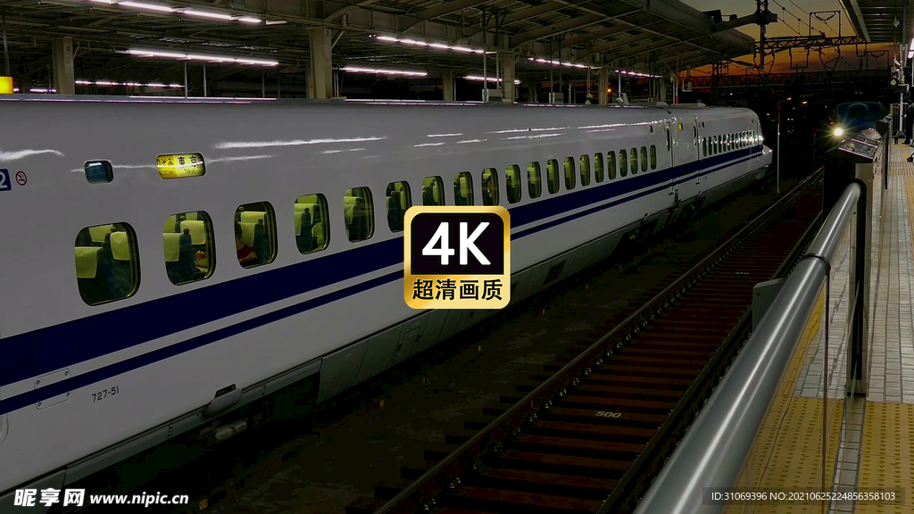 短视频素材高铁列车驶入站台