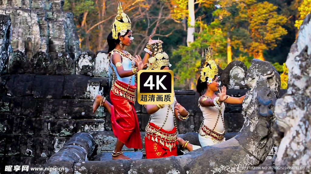 短视频素材学跳舞的泰国女孩