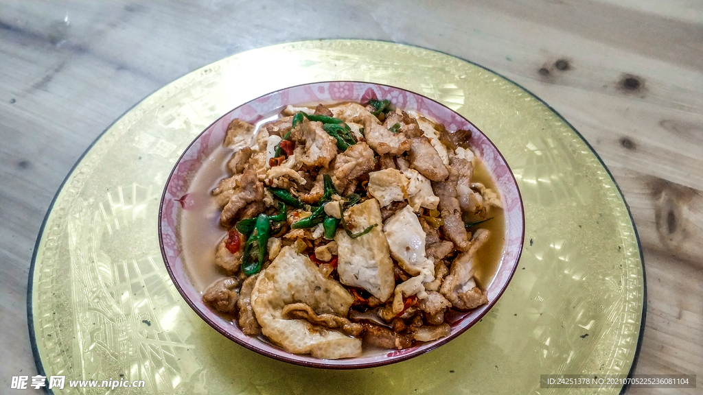 客家菜肴豆腐肉片