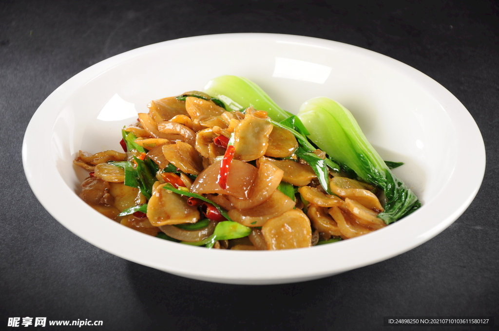 酱肉皮土豆干炒韭菜