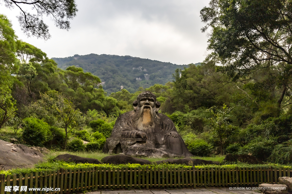 老子像